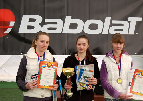Призеры "Кубка Babolat-2010": Наталия Наумова, Евгения Агаркова, Анастасия Прибылова